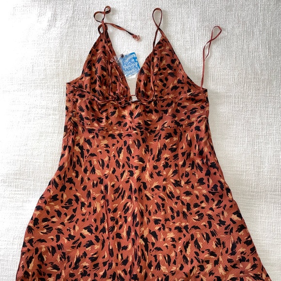 FREE PEOPLE |  Dress | Burnt Orange & Black | Medium | NWT | Print Mini - Picture 2 of 4